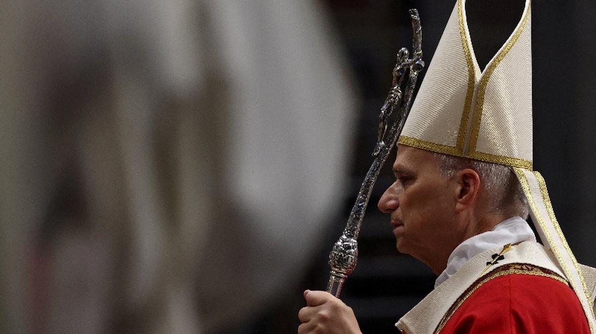 FILE PHOTO: Pope Leo XIV presides over the funeral mass of Cardinal Emil Paul Tscherrig in St. Peter's Basilica, at the Vatican, May 15, 2026. REUTERS/Guglielmo Mangiapane/File Photo