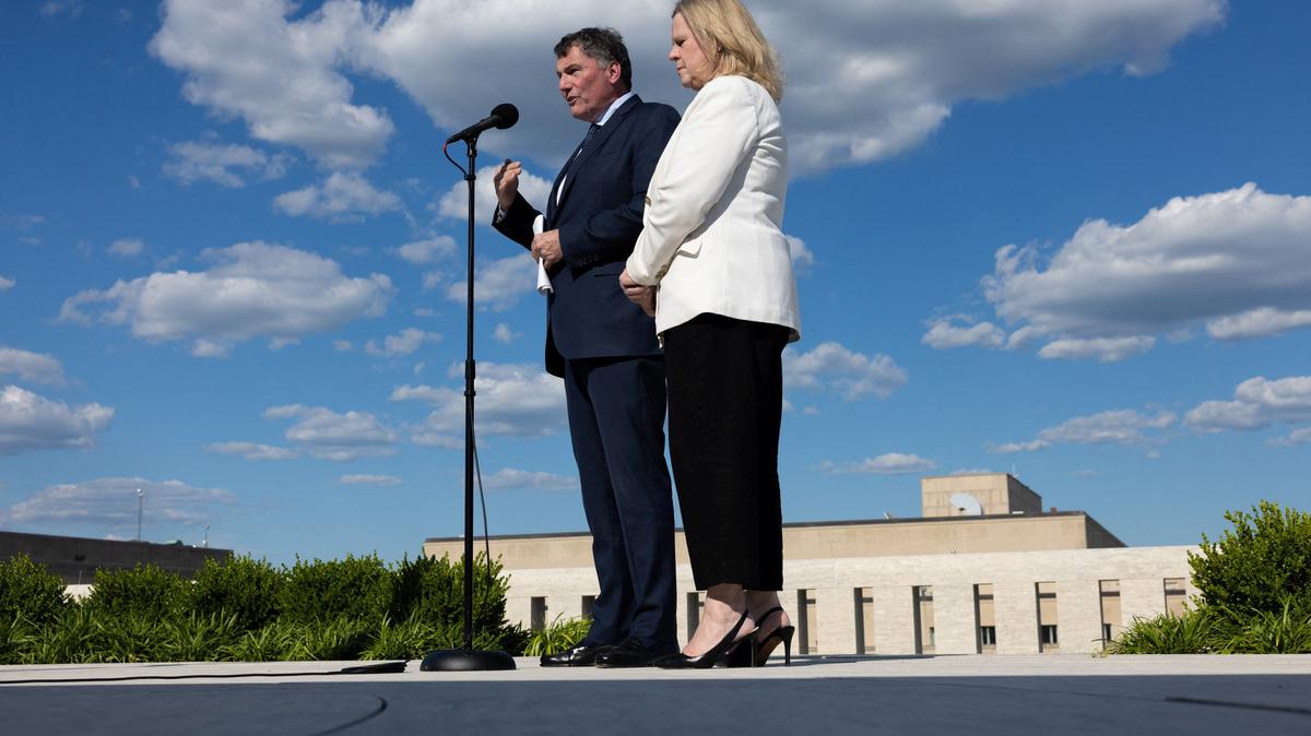 The Canadian minister responsible for Canada-U.S. relations, Dominic LeBlanc, and Canada's chief trade negotiator to the United States, Janice Charette, speak to the media at the Embassy of Canada in Washington, D.C., U.S., June 2, 2026. REUTERS/Anna Rose Layden