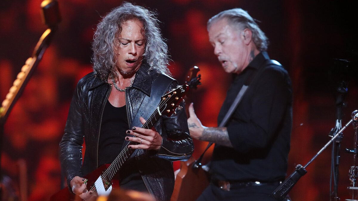SAN FRANCISCO, CALIFORNIA - SEPTEMBER 6: Metallica lead guitarist Kirk Hammett, left, lead singer James Hetfield perform with the San Francisco Symphony in concert during the opening night of the new Chase Center in San Francisco, Calif., on Friday, Sept. 6, 2019.  (Ray Chavez/Bay Area News Group)