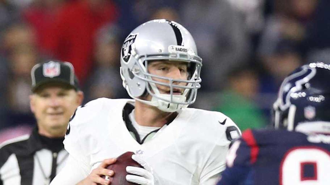  Jan 7, 2017; Houston, TX, USA; Oakland Raiders quarterback Connor Cook (8) throws in the pocket against the Houston Texans in the AFC Wild Card playoff football game at NRG Stadium. Mandatory Credit: Matthew Emmons-Imagn Images | Matthew Emmons-Imagn Images 