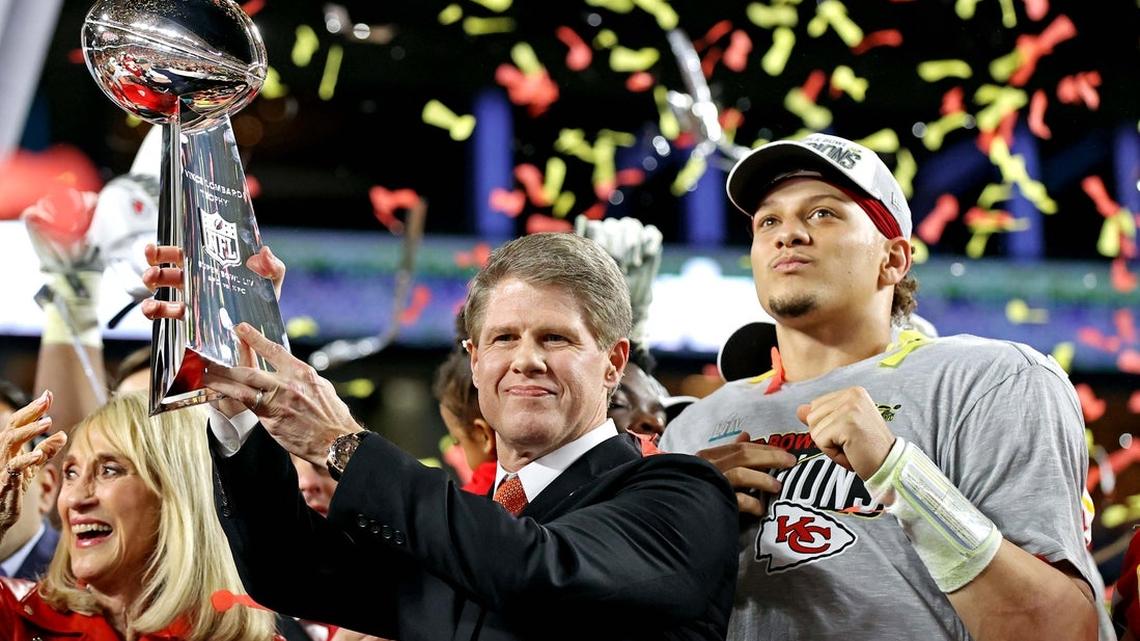 Chiefs owner: Patrick Mahomes' rehab 'ahead of schedule' 