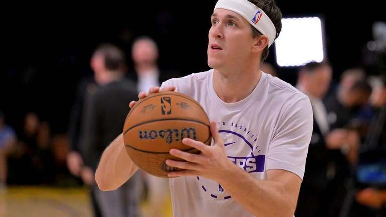 Reports: Austin Reaves to sign 4-year, $185M deal with Lakers 