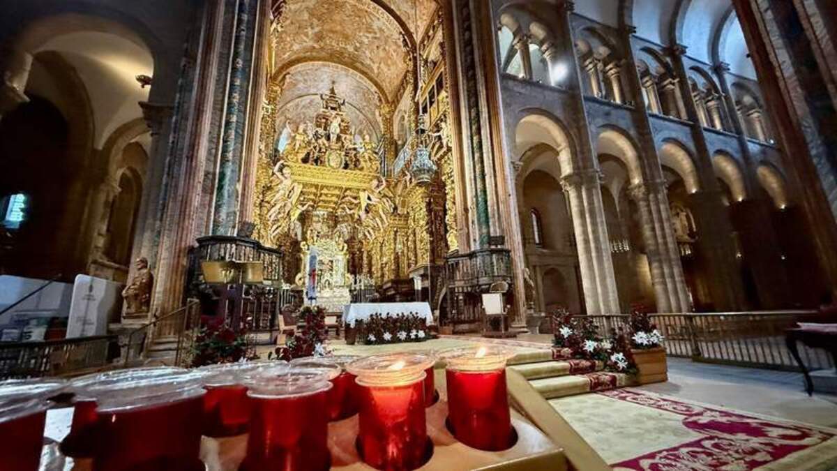  Inside the beautiful Cathedral of Santiago de Compostela. Photo credit: Margot Black 