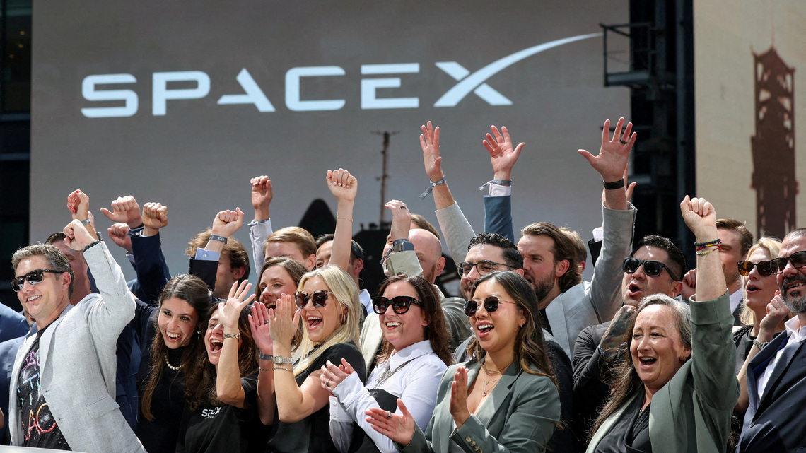 SpaceX slides as AI spending worries overshadow early returns 