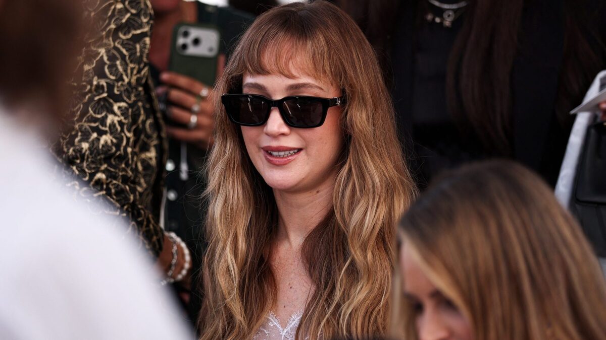 Jennifer Lawrence's Chic Suede Mules Are the Shoes You'll Wear 24/7