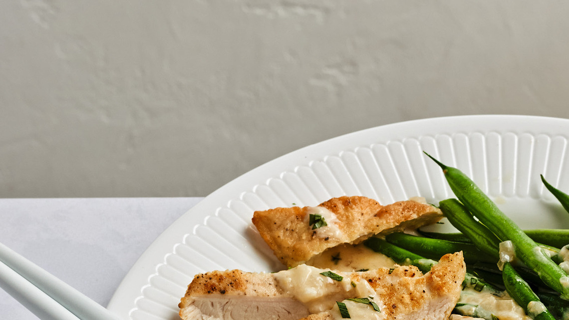 Skinnytaste's Creamy Mustard Chicken Has 31g Protein & 325 Calories 