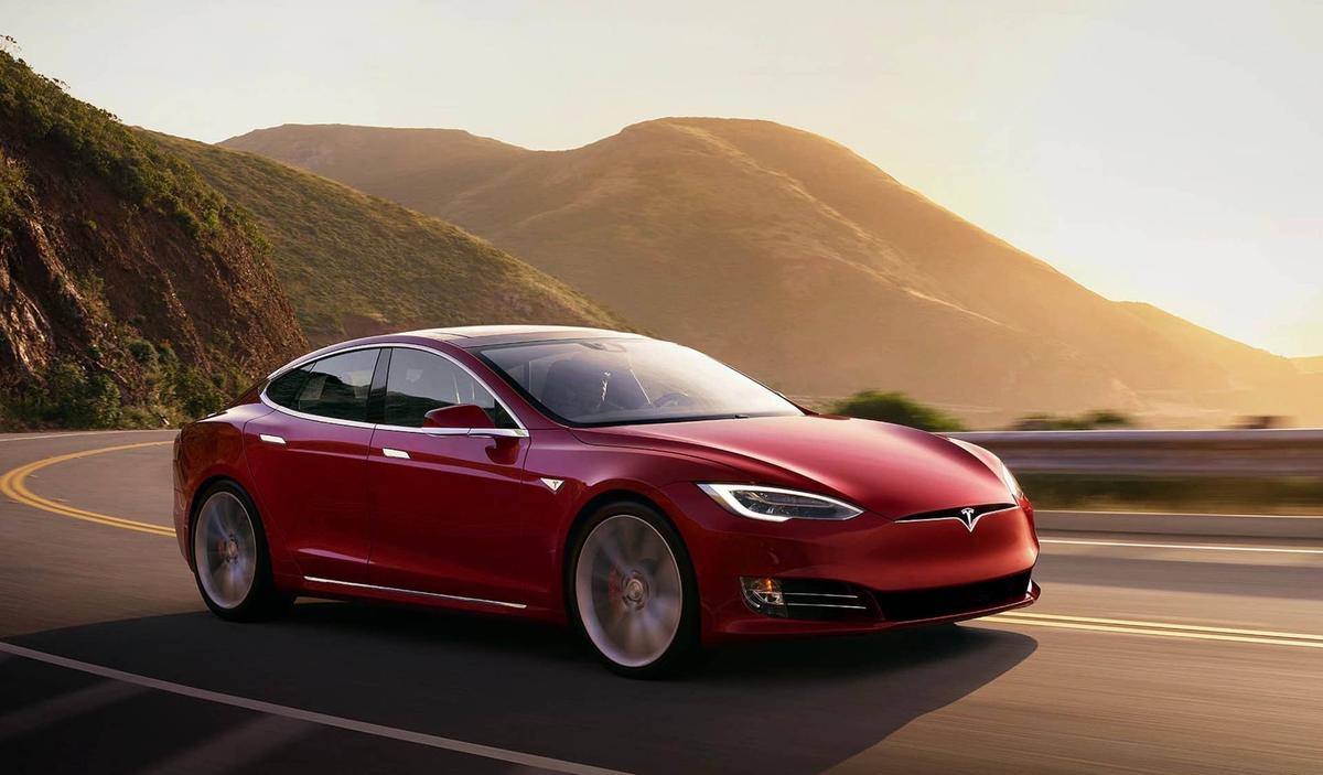  2017 Tesla Model S Tesla