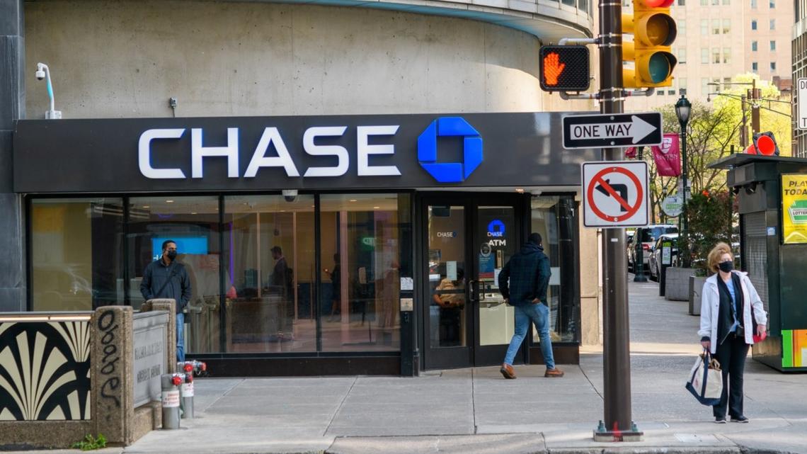 JPMorgan Chase Bank closes 16 branches 