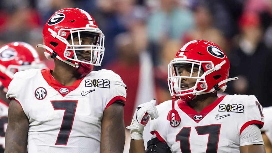  Jan 10, 2022; Indianapolis, IN, USA; Georgia Bulldogs linebacker Quay Walker (7) and Nakobe Dean (17) against the Alabama Crimson Tide in the 2022 CFP college football national championship game at Lucas Oil Stadium. Mandatory Credit: Mark J. Rebilas-Imagn Images | Mark J. Rebilas-Imagn Images 