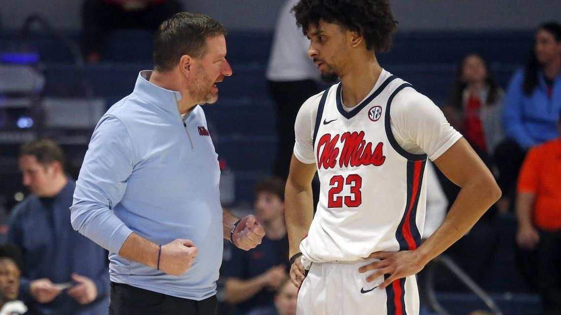 LSU halts 5-game skid, beats Ole Miss in double overtime 