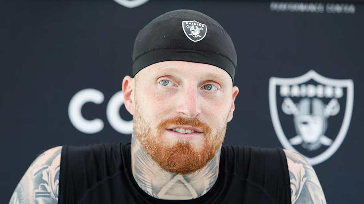  Las Vegas Raiders Superstar DE Maxx Crosby | Darrell Craig Harris, On SI 