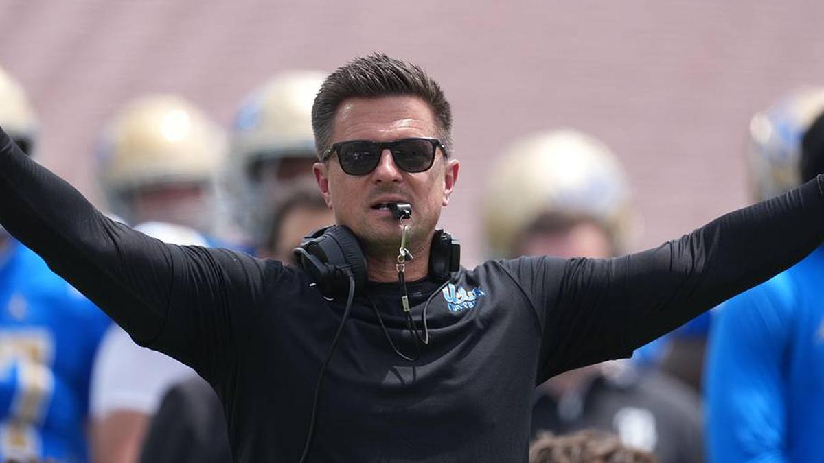  May 2, 2026; Pasadena, CA, USA; UCLA Bruins coach Bob Chesney reacts during the spring game at Rose Bowl. Mandatory Credit: Kirby Lee-Imagn Images | Kirby Lee-Imagn Images 