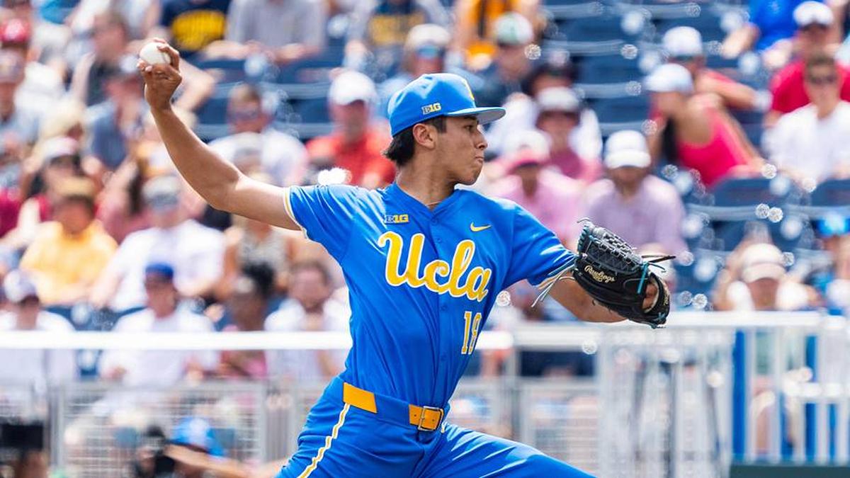 Jun 14, 2025; Omaha, Neb, USA; UCLA Bruins pitcher Wylan Moss (18) pitches during the fifth inning against the Murray State Racers at Charles Schwab Field. Mandatory Credit: Dylan Widger-Imagn Images | Dylan Widger-Imagn Images 