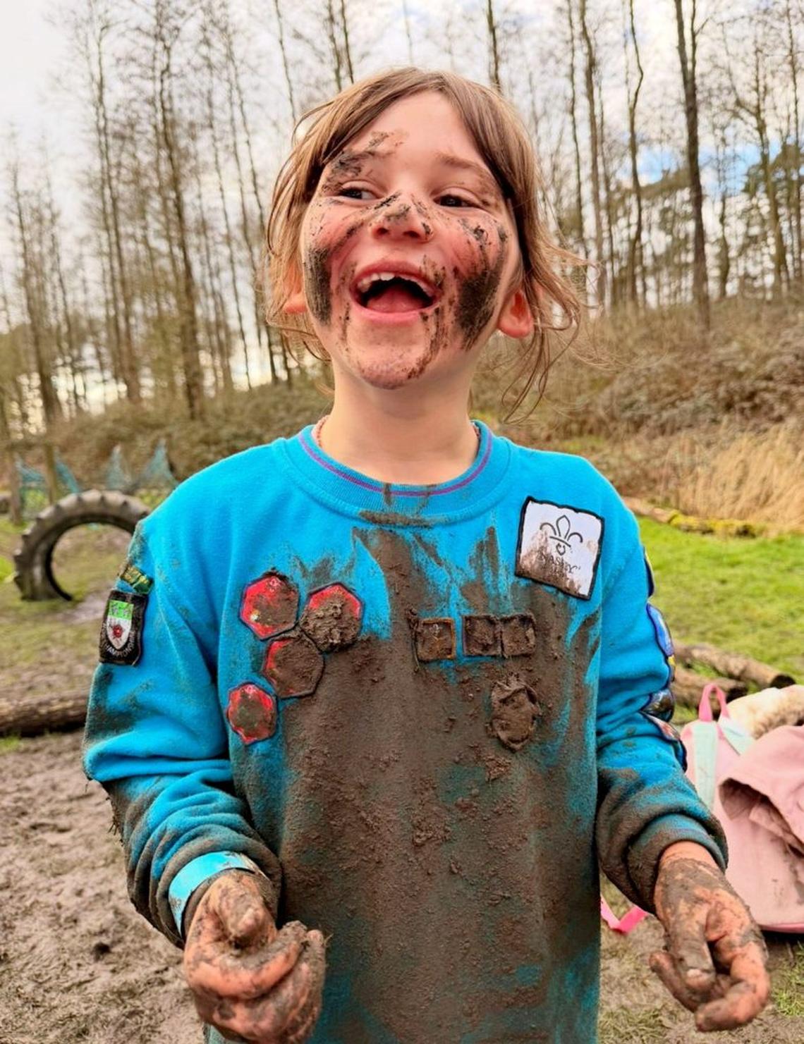  Luna Rudd from Northampton, former winner of the World Puddle Jumping Championships. (Zoe Rudd via SWNS) 