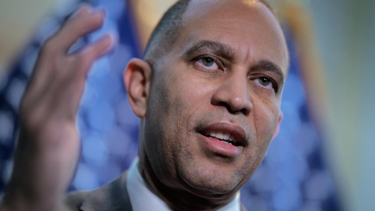 House Minority Leader Hakeem Jeffries, D-N.Y., talks to reporters at the U.S. Capitol on Jan. 30, 2026, in Washington, D.C.