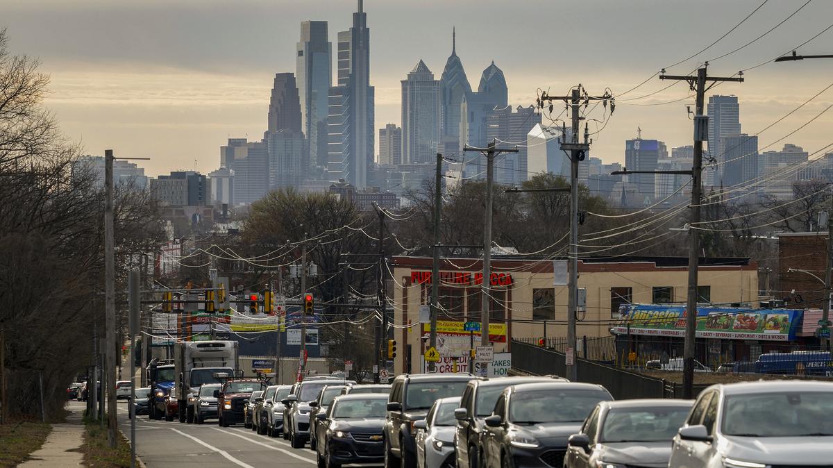 Philadelphia skyline as seen from Lancaster Avenue. (Alejandro A. Alvarez/The Philadelphia Inquirer/TNS)