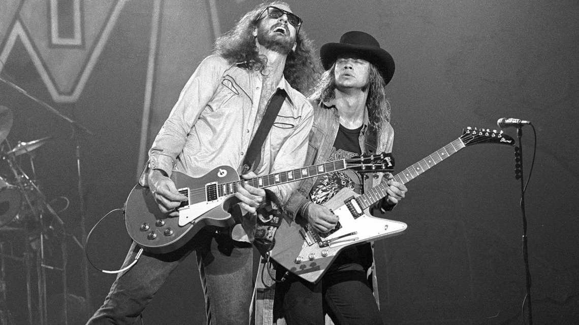 1979 Rock Classic Featuring 3-Minute Twin Guitar Solos Became a Road Trip Anthem 