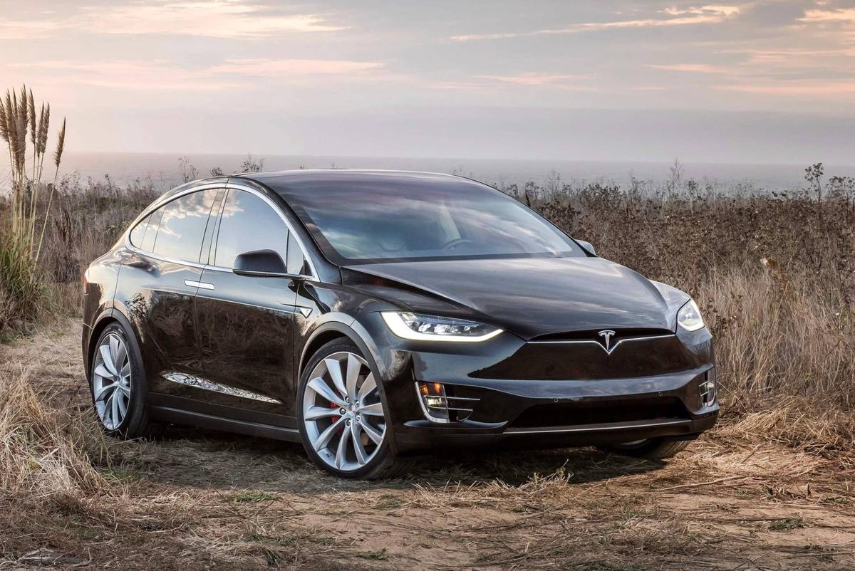  2017 Tesla Model X Tesla