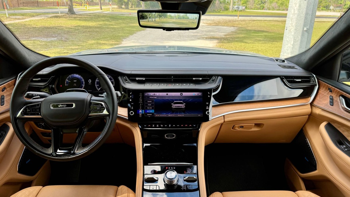  2026 Jeep Grand Cherokee Jared Rosenholtz/Autoblog