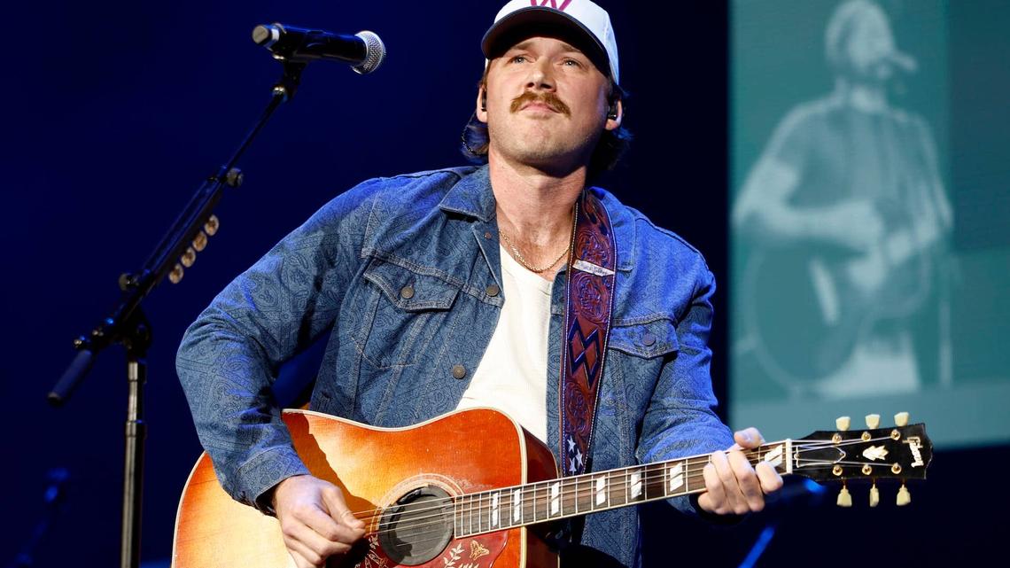 Controversial Country Star's Fans Are Furious Over ACM Awards 'Snub' 
