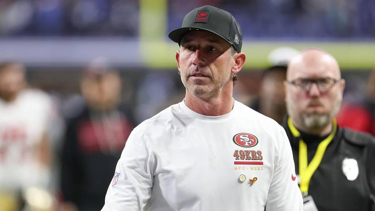  Dec 22, 2025; Indianapolis, Indiana, USA; San Francisco 49ers head coach Kyle Shanahan leaves the field after the game against the Indianapolis Colts at Lucas Oil Stadium. Mandatory Credit: Trevor Ruszkowski-Imagn Images | Trevor Ruszkowski-Imagn Images 