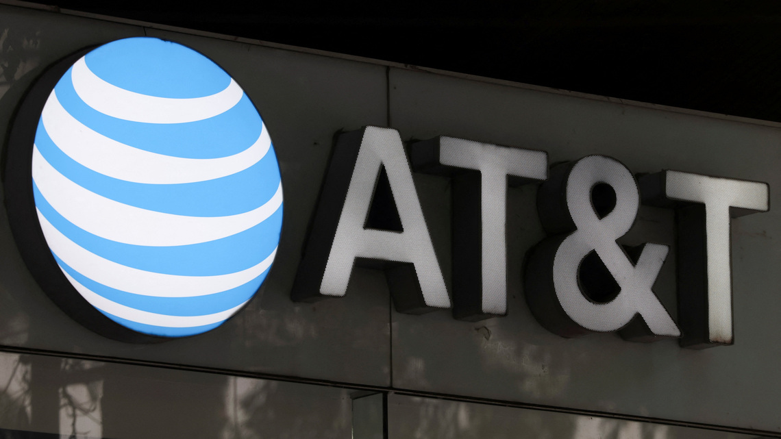 AT&T reaches $184.1 million settlement with employees over pension plan 