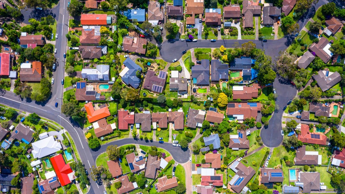 A Sydney family listed its five-acre home for $858,000 in 2015; an agent later estimated the land at $50 million 