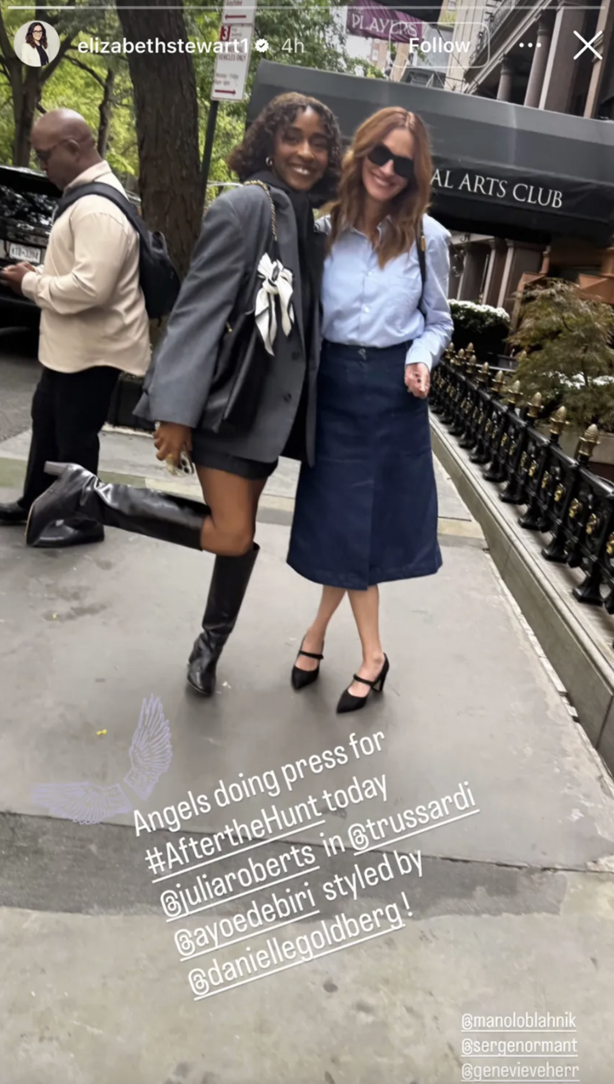  Instagram @elizabethstewart1 