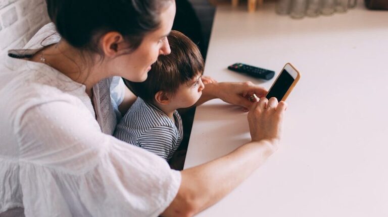 Can families finally end the screen time wars?
