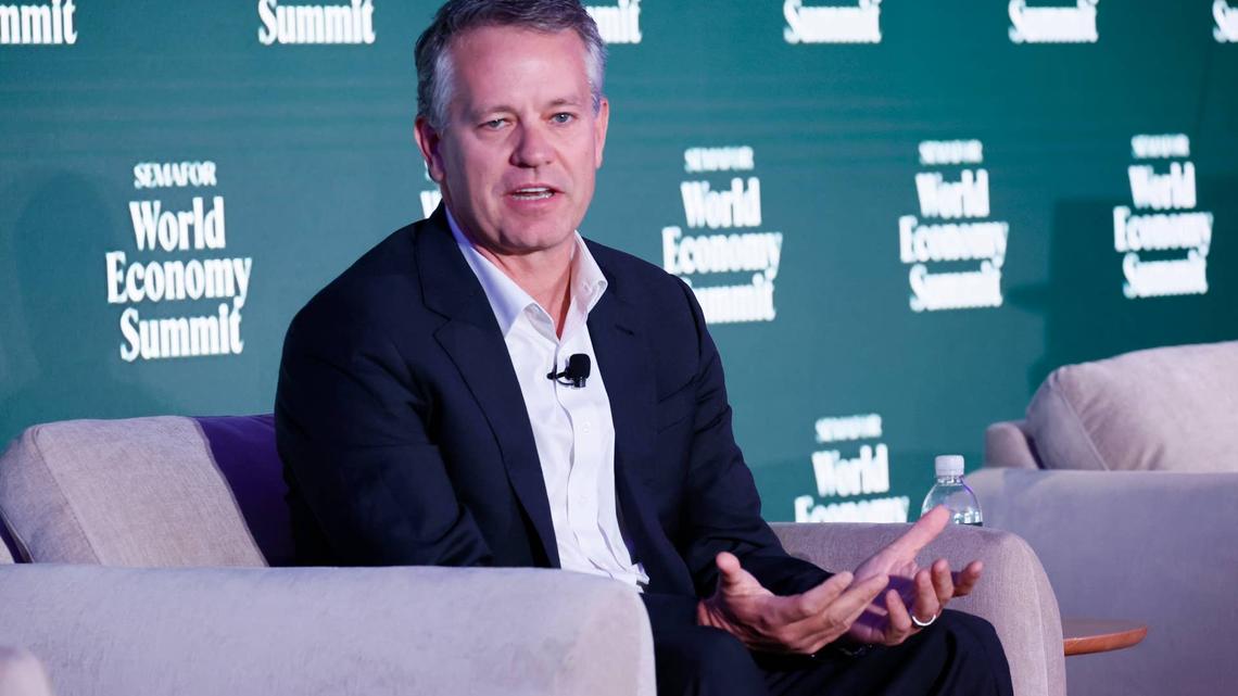 Walmart CEO sends troubling message on economy, higher prices 