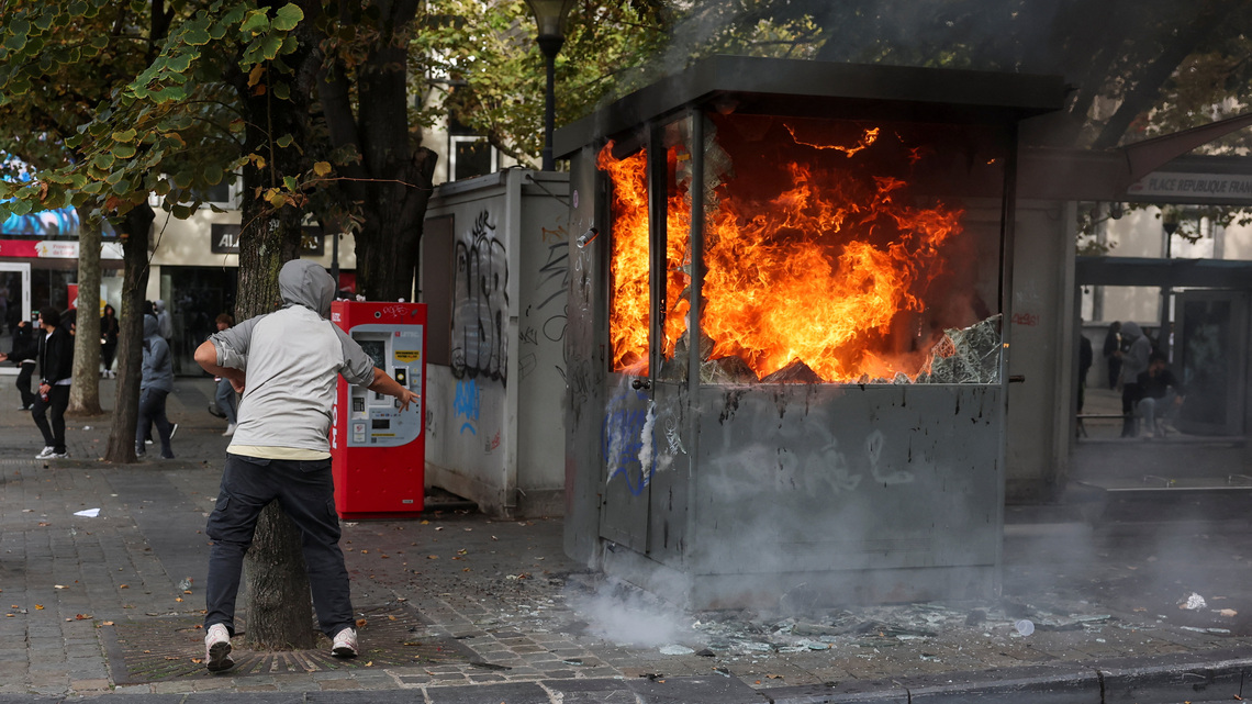 Belgian student protests against education costs echo France