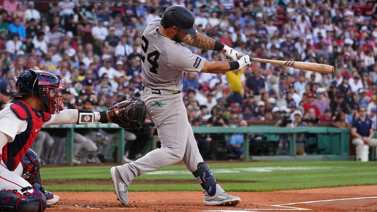  Jun 25, 2026; Boston, Massachusetts, USA; New York Yankees right fielder Jasson Domínguez (24) hits a single to drive in a run against the Boston Red Sox in the first inning at Fenway Park. Mandatory Credit: David Butler II-Imagn Images | IMAGN IMAGES via Reuters Connect 