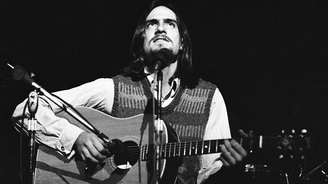 1971 Folk Rock Song, Written by a 21-Year-Old About Massachusetts, Is Still a Powerful Hit 55 Years Later 