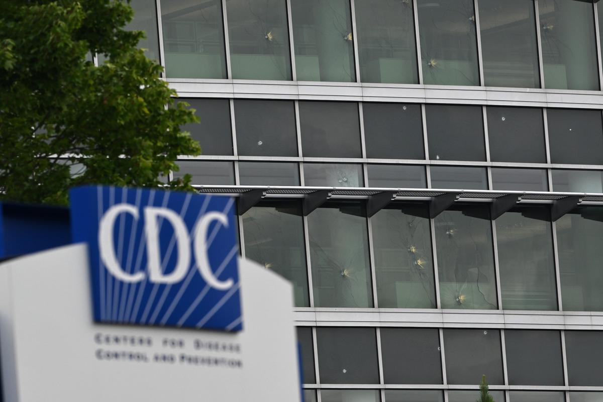 As repairs continue to be made at the Centers for Disease Control and Prevention after the Aug. 8 shooting, CDC employees have been told to return to the office by Sept. 15, according to an internal email obtained by the AJC. (Hyosub Shin / AJC)