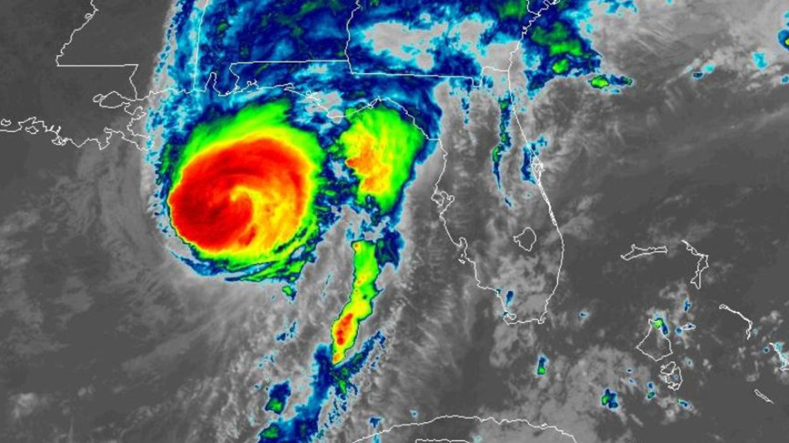 Power out for hundreds of thousands in Florida after Cat 2 Isaias makes landfall 