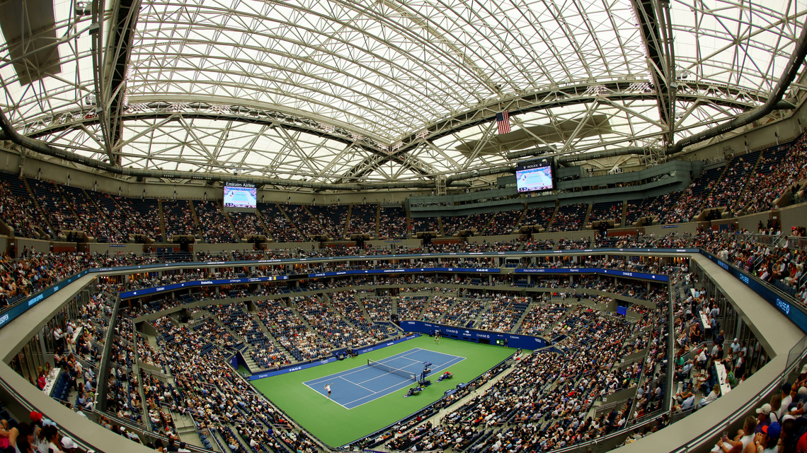 Tennis-Influencer boom at US Open tests boundaries of tennis etiquette 