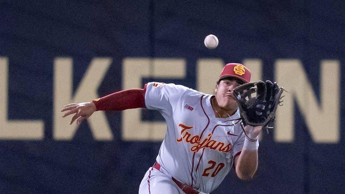  USC's Isaac Cadena makes a catch to clinch the Trojans' win in extra innings as the Oregon Ducks host the USC Trojans on May 14, 2026, in Eugene, Oregon. | Ben Lonergan/The Register-Guard / USA TODAY NETWORK via Imagn Images 