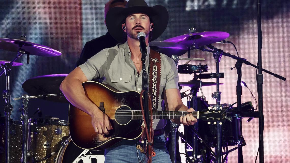 Riley Green Goes Viral for Sweet Moment With Young Fan at Georgia Show 