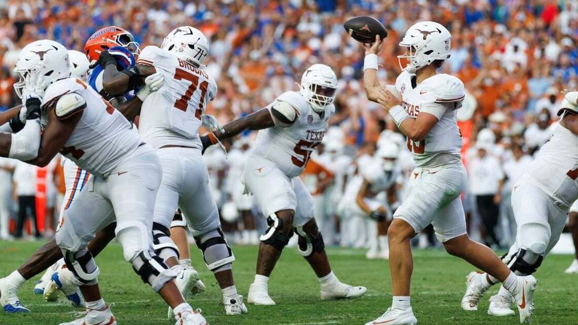 No. 7 Texas looks to escape offensive lull as it hosts scuffling Florida 