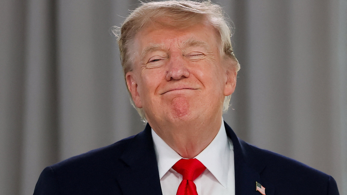 U.S. President Donald Trump attends a working lunch with leaders of G7 and the Middle East during the G7 summit, in Evian-les-Bains, France, June 16, 2026. REUTERS/Christian Hartmann/Pool