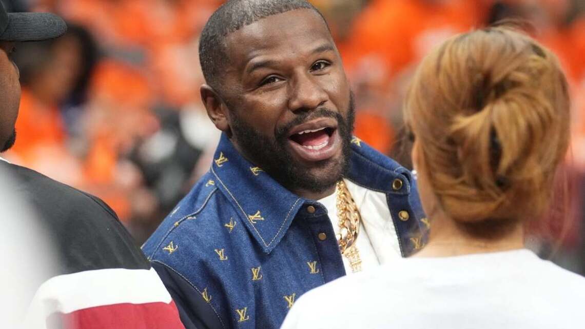 Report: Floyd Mayweather faces felony charges for bad check 