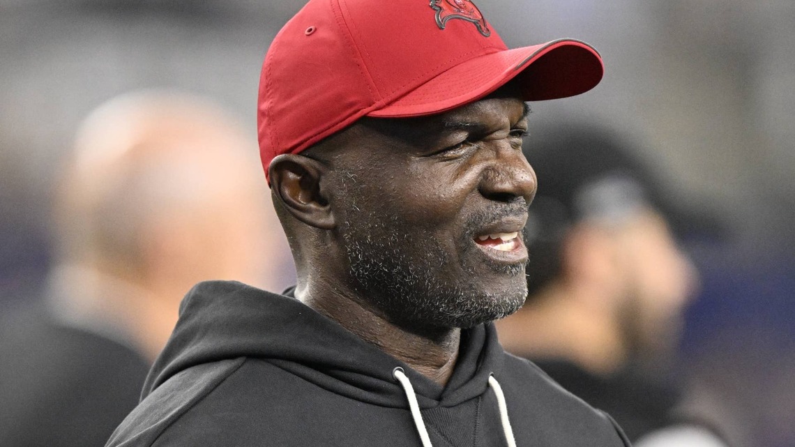 Todd Bowles' Goal-Line Gamble Nearly Cost Him, and 3 Other Takeaways From Bucs' Win in Dallas 
