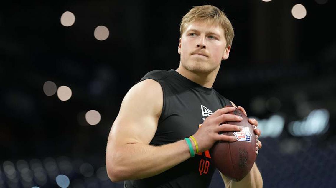  Former North Dakota State quarterback Cole Payton projects as a late-round pick. | Kirby Lee-Imagn Images 