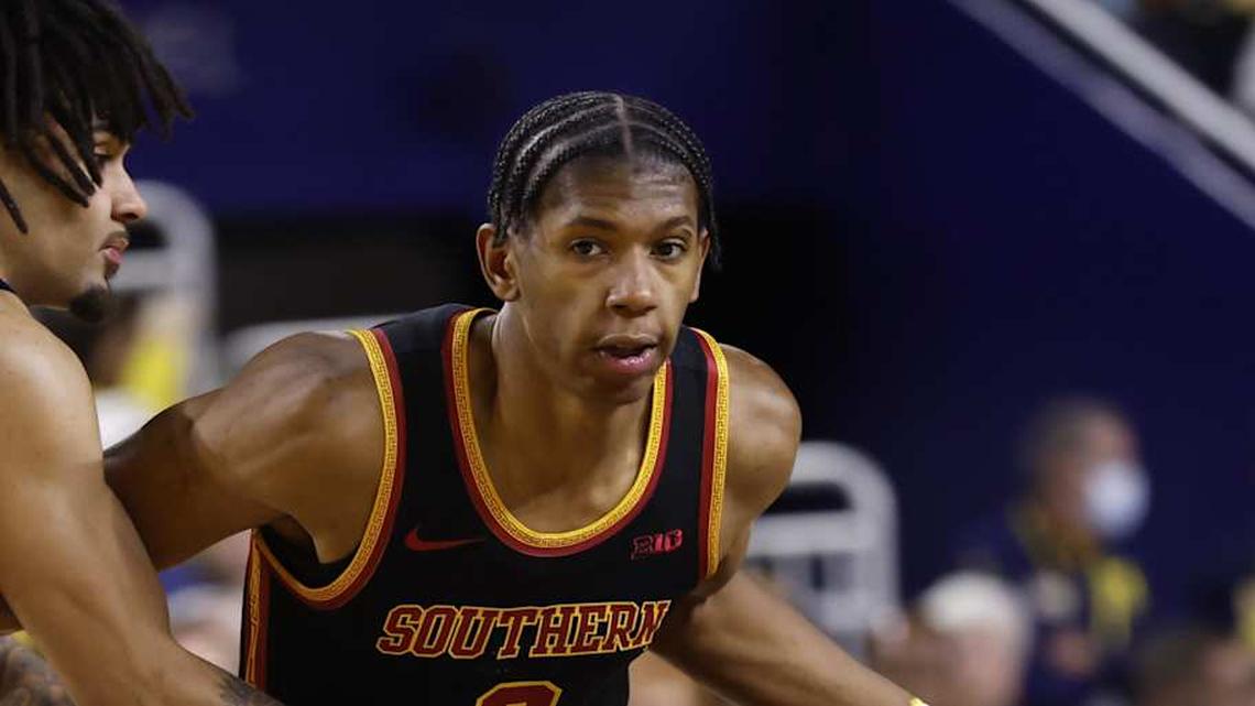  Jan 2, 2026; Ann Arbor, Michigan, USA; Southern California Trojans guard Jerry Easter II (8) dribbles defended by Michigan Wolverines guard Elliot Cadeau (3) in the second half at Crisler Center. Mandatory Credit: Rick Osentoski-Imagn Images | Rick Osentoski-Imagn Images 