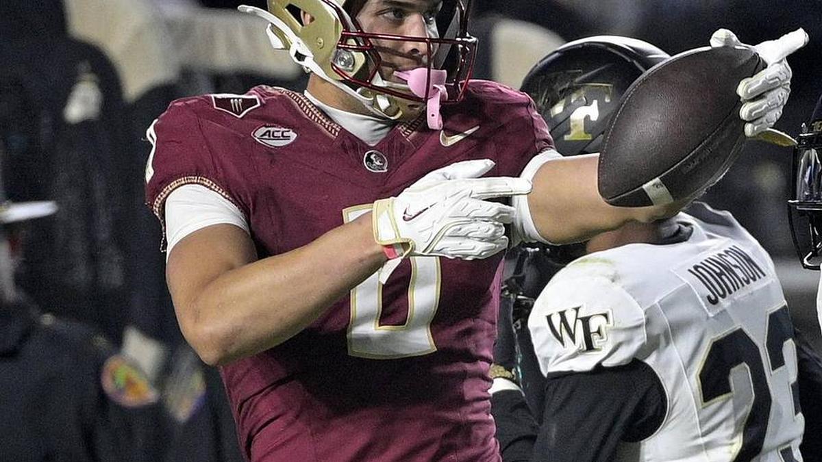  Nov 1, 2025; Tallahassee, Florida, USA; Florida State Seminoles wide receiver Duce Robinson (0) celebrates a pass catch during the second half against the Wake Forest Demon Deacons at Doak S. Campbell Stadium. Mandatory Credit: Melina Myers-Imagn Images | Melina Myers-Imagn Images 