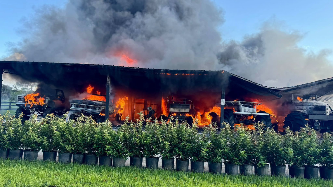 Barn fire destroys vehicles, sends firefighter to hospital in Florida