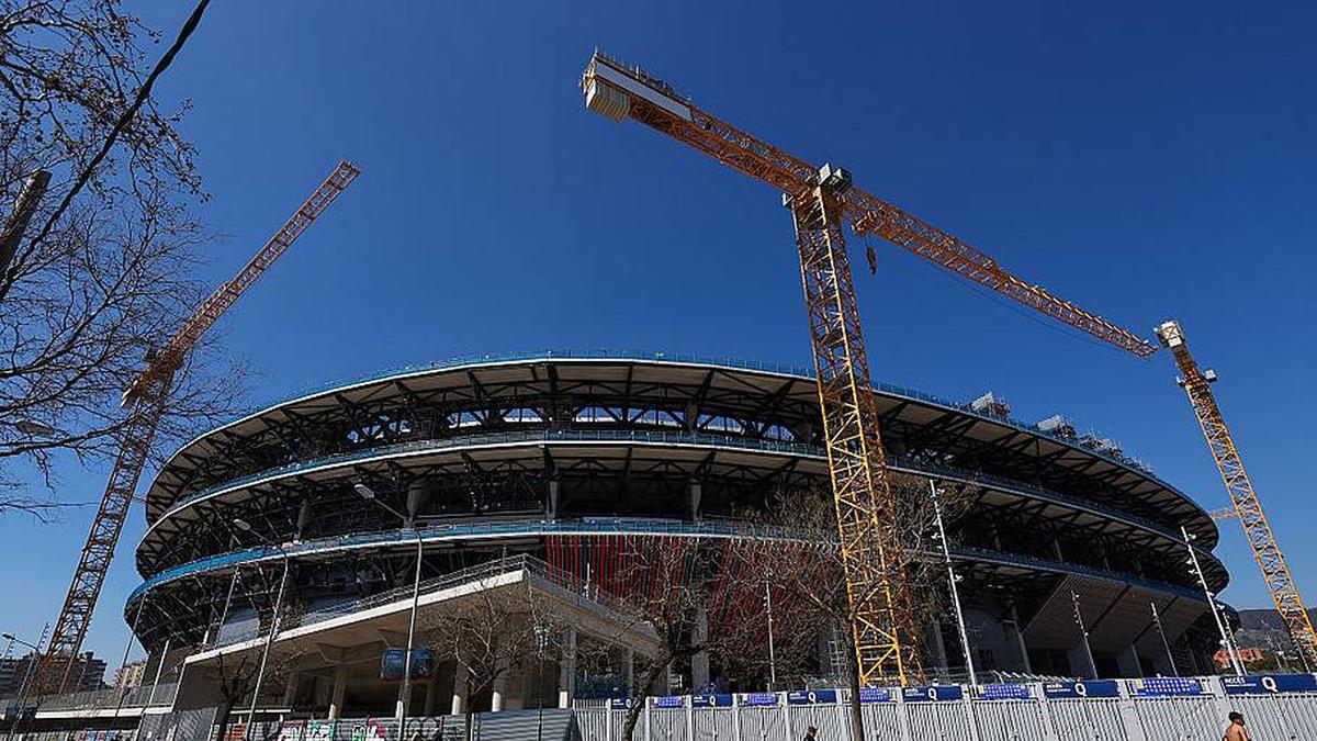  There's still plenty of construction work needed at the Camp Nou before it's fully finished. | Robbie Jay Barratt/AMA/Getty Images 
