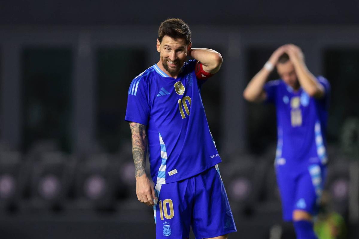  Argentina forward Lionel Messi (10). Sam Navarro-Imagn Images