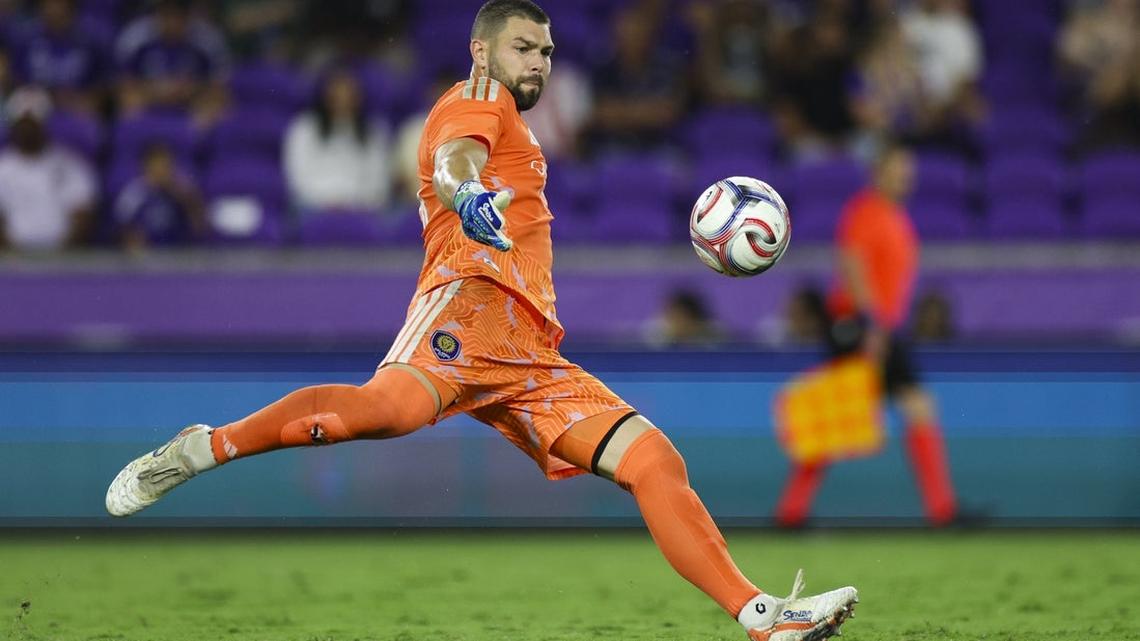 Canada name Maxime Crepeau starting GK over Dayne St. Clair 