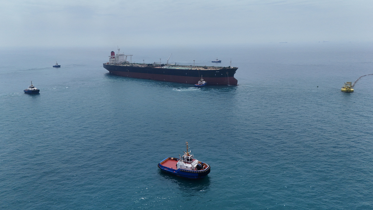 FILE PHOTO: Drone view of oil tanker HELGA berthed at one of Iraq's southern offshore oil terminals near Basra as it prepares to load crude oil, becoming the second vessel to arrive since the closure of the Strait of Hormuz, April 24, 2026. REUTERS/Mohammed Aty/File Photo